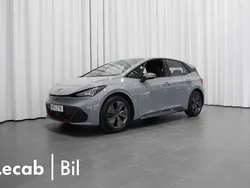 Ljusgrå (vapor grey) Begagnad 2022 Cupra Born Halvkombi | 269 500 kr (Bra pris)