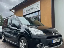 Svart Begagnad 2015 Citroën Berlingo Minibuss | 59 900 kr (Marknadspris)