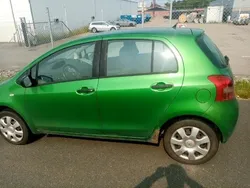 Grön Begagnad 2008 Toyota Yaris Halvkombi | 15 000 kr (Bra pris)