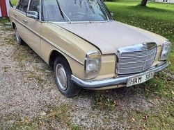 Begagnad 1974 Mercedes W115 Sedan | 22 000 kr