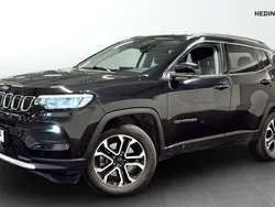 Svart (black) Begagnad 2021 Jeep Compass Limited SUV | 289 900 kr (Marknadspris)