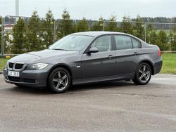 Grå Begagnad 2008 BMW 320 Comfort Edition Sedan | 79 000 kr (Marknadspris)