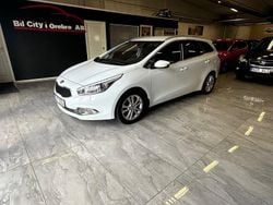 Vit Begagnad 2014 Kia Ceed 2 Kombi | 84 900 kr (Marknadspris)