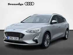 Grå Begagnad 2018 Ford Focus Titanium Kombi | 139 500 kr (Marknadspris)