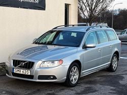 Ljusgrå (silvermet) Begagnad 2010 Volvo V70 Momentum Kombi | 59 900 kr (Superpris)