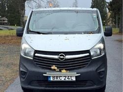 Vit Begagnad 2017 Opel Vivaro Van | 85 000 kr (Superpris)