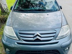 Grå Begagnad 2010 Citroën C3 Halvkombi | 32 000 kr (Dyr)