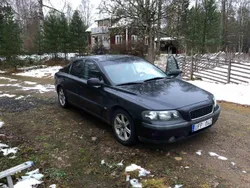 Svart Begagnad 2002 Volvo S60 Sedan | 10 500 kr (Bra pris)