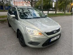 Grå Begagnad 2009 Ford Focus Titanium Kombi | 22 900 kr (Marknadspris)