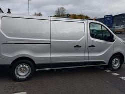 Silver Begagnad 2017 Nissan NV300 Van | 149 900 kr (Marknadspris)
