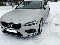 Vit Begagnad 2019 Volvo V60 Kombi | 235 500 kr (Marknadspris)