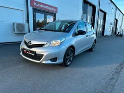 Silver Begagnad 2012 Toyota Yaris Life Halvkombi | 57 900 kr (Marknadspris)
