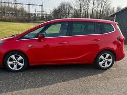 Röd Begagnad 2012 Opel Zafira Minibuss | 65 000 kr