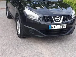 Svart Begagnad 2013 Nissan Qashqai SUV | 75 000 kr (Marknadspris)