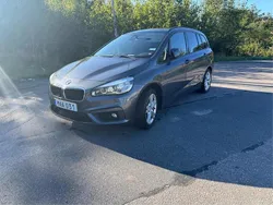 Grå Begagnad 2016 BMW 220 Gran Tourer Advantage Minibuss | 185 000 kr (Marknadspris)