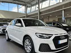 Vit Ny 2024 Audi A1 Sportback Proline Halvkombi | 255 000 kr (Marknadspris)