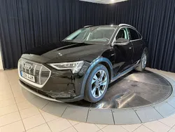 Svart Begagnad 2022 Audi e-tron Sportback Comfort SUV | 439 000 kr (Superpris)