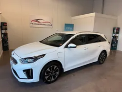 Vit Begagnad 2021 Kia Ceed Sportswagon Kombi | 189 900 kr (Bra pris)