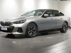 Grå Begagnad 2023 BMW i5 M Sport Sedan | 599 800 kr