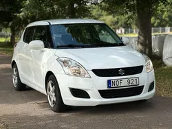 Vit Begagnad 2012 Suzuki Swift Halvkombi | 44 990 kr (Lite dyr)