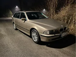 Brun Begagnad 2000 BMW 523 Kombi | 23 900 kr (Marknadspris)