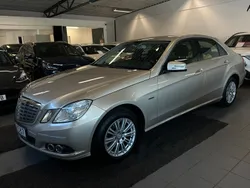 Ljusbrun Begagnad 2009 Mercedes E250 Sedan | 109 800 kr (Marknadspris)