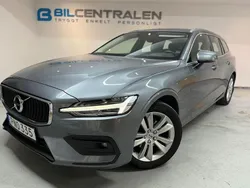 Grå Begagnad 2021 Volvo V60 Momentum Kombi | 249 900 kr (Marknadspris)