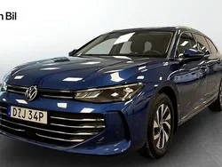 Blå Begagnad 2024 VW Passat Business Kombi | 349 900 kr (Lite dyr)