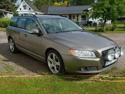 Grå Begagnad 2010 Volvo V70 Momentum Kombi | 52 000 kr (Marknadspris)