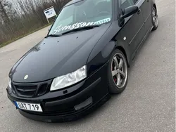 Svart Begagnad 2003 Saab 9-3 Aero Sedan | 25 000 kr