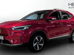 Röd (red) Begagnad 2022 MG ZS Luxury Sedan | 254 900 kr (Bra pris)