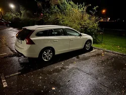 Vit Begagnad 2013 Volvo V60 Momentum Kombi | 105 000 kr (Marknadspris)