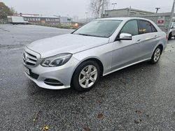 Silver Begagnad 2013 Mercedes E200 Avantgarde Sedan | 159 000 kr (Marknadspris)