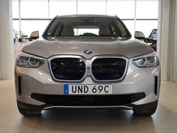 Grå/silver Begagnad 2021 BMW iX3 SUV | 399 800 kr (Bra pris)