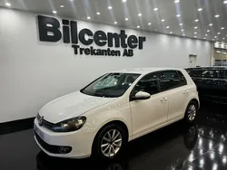 Vit Begagnad 2011 VW Golf VI Halvkombi | 69 900 kr (Marknadspris)