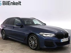 Blå Begagnad 2022 BMW 530e M Sport Kombi | 389 900 kr (Marknadspris)