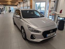 Ljusgrå Begagnad 2018 Hyundai i30 Comfort Kombi | 139 900 kr (Marknadspris)