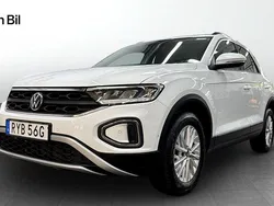 Vit Begagnad 2022 VW T-Roc Life SUV | 219 900 kr (Marknadspris)