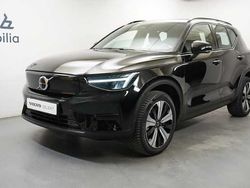 Svart Begagnad 2023 Volvo XC40 Core SUV | 349 900 kr