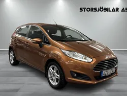 Brun Begagnad 2013 Ford Fiesta Titanium Halvkombi | 59 900 kr (Marknadspris)