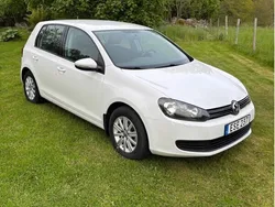 Vit Begagnad 2011 VW Golf VI Halvkombi | 53 000 kr (Marknadspris)