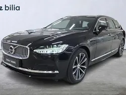 Svart Begagnad 2022 Volvo V90 Inscription Kombi | 399 000 kr (Marknadspris)