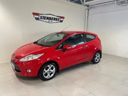 Röd Begagnad 2010 Ford Fiesta Titanium Halvkombi | 59 900 kr (Lite dyr)