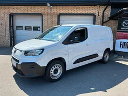 Vit Begagnad 2024 Fiat Doblò Minibuss | 319 500 kr (Dyr)