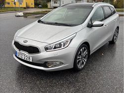 Grå Begagnad 2015 Kia Ceed Sportswagon Kombi | 109 000 kr (Marknadspris)