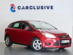 Röd Begagnad 2013 Ford Focus Trend Halvkombi | 54 900 kr (Marknadspris)