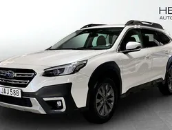 Vit (white) Begagnad 2023 Subaru Outback SUV | 369 900 kr (Marknadspris)