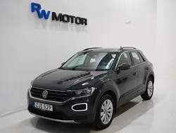 Grå Begagnad 2021 VW T-Roc SUV | 234 800 kr (Marknadspris)