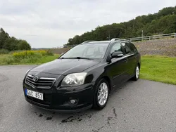 Svart Begagnad 2007 Toyota Avensis Kombi | 38 900 kr (Marknadspris)