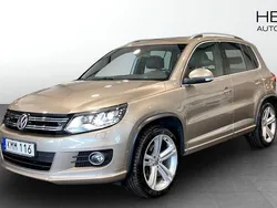 Ljusbrun (brown) Begagnad 2015 VW Tiguan R-line SUV | 158 800 kr (Marknadspris)